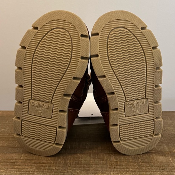 NWT OshKosh B’gosh Allister Toddler Boys Ankle Boots Size 5 - Picture 6 of 8